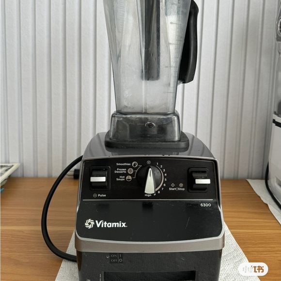 vitamix 6300 blender - Picture 2 of 4